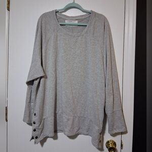The Sweatshirt Project Cozy Gray Women's Sweatshirt with Button Details Size 3X